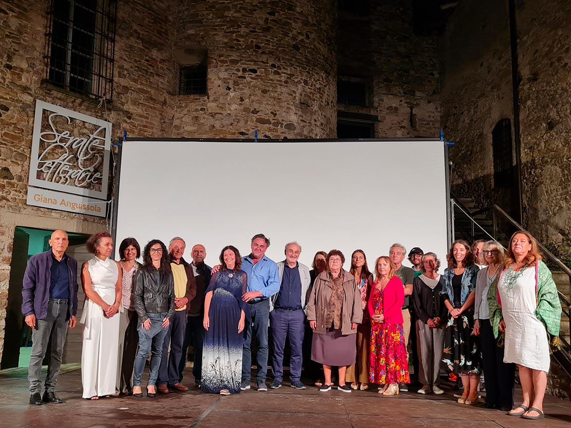 Foto di gruppo al termine della premiazione